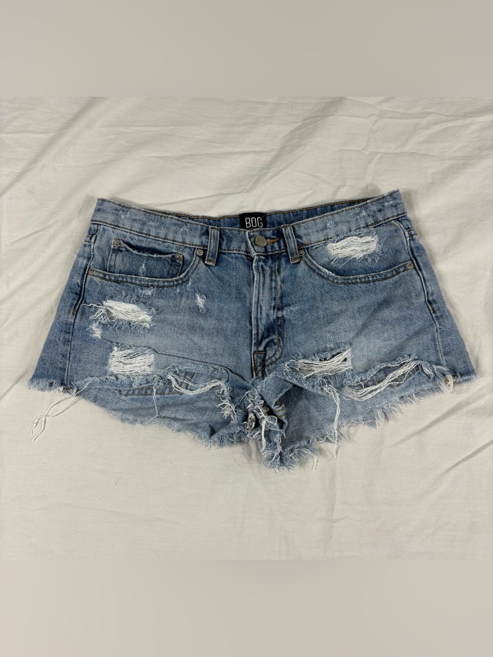 BDG Women Blue Distressed Cut Of Denim Shorts 27